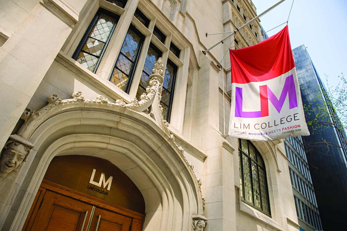 LIM College