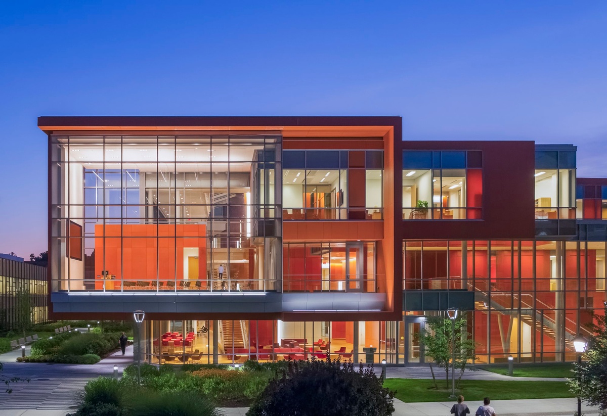 Adelphi University - Gallery