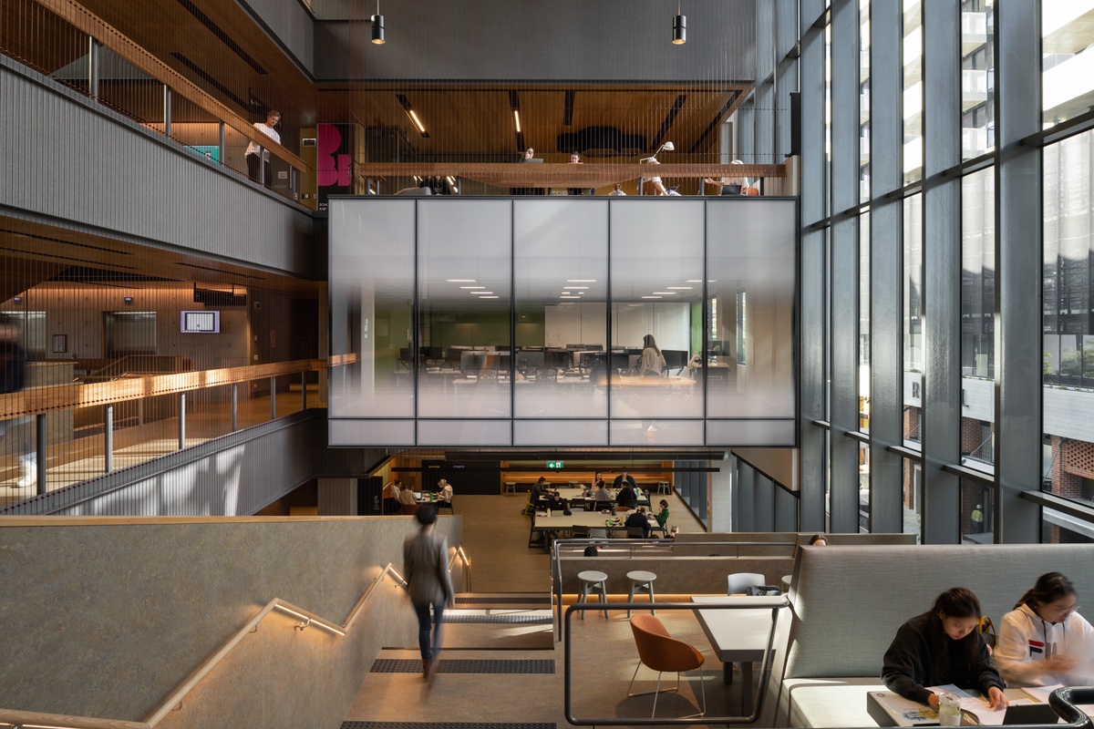 Curtin College - Gallery