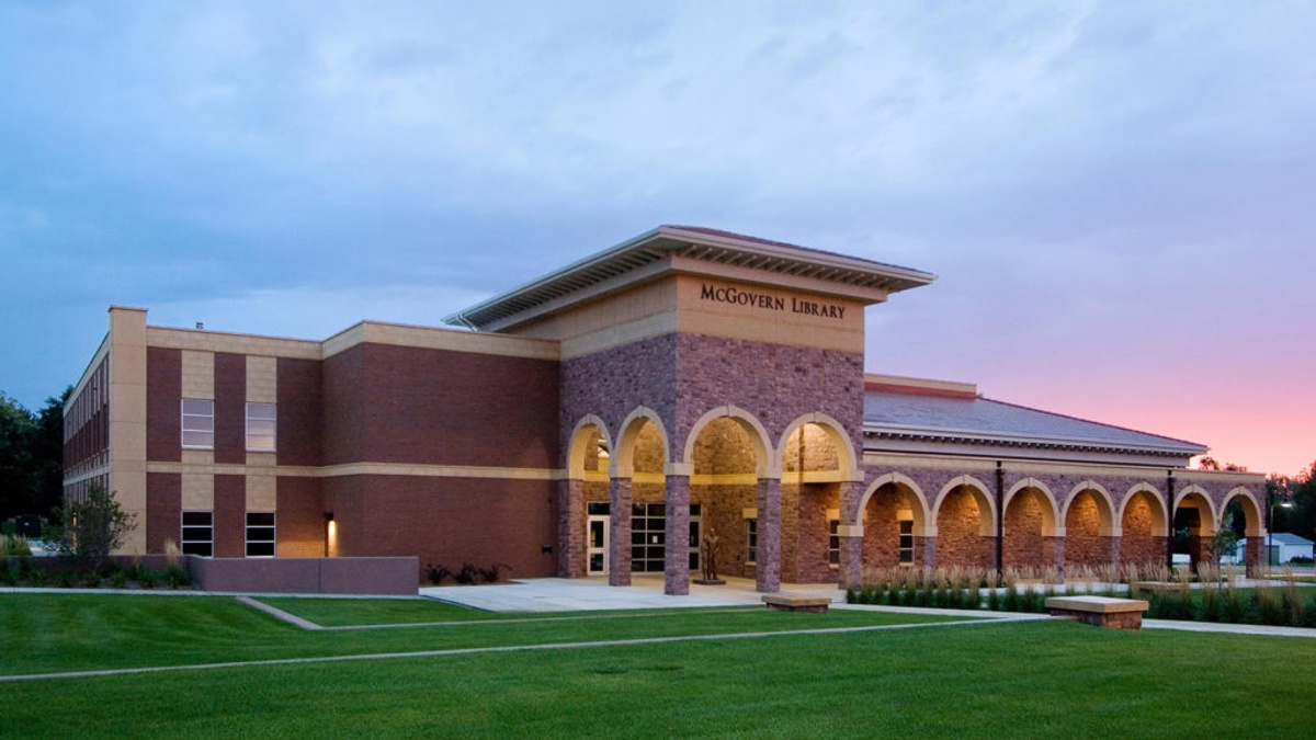 Dakota Wesleyan University - Gallery