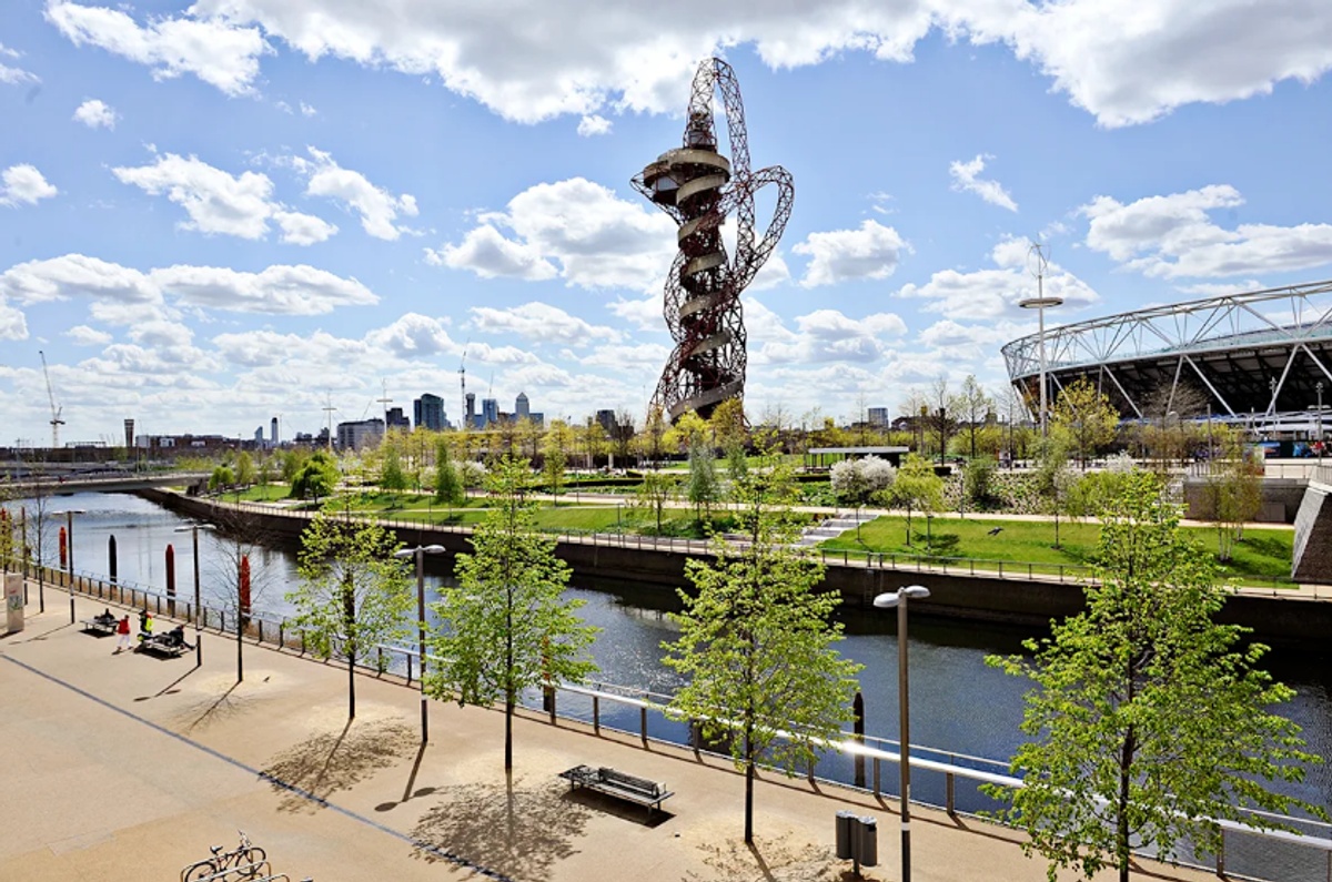INTO London Business, Art and Social Sciences - Gallery