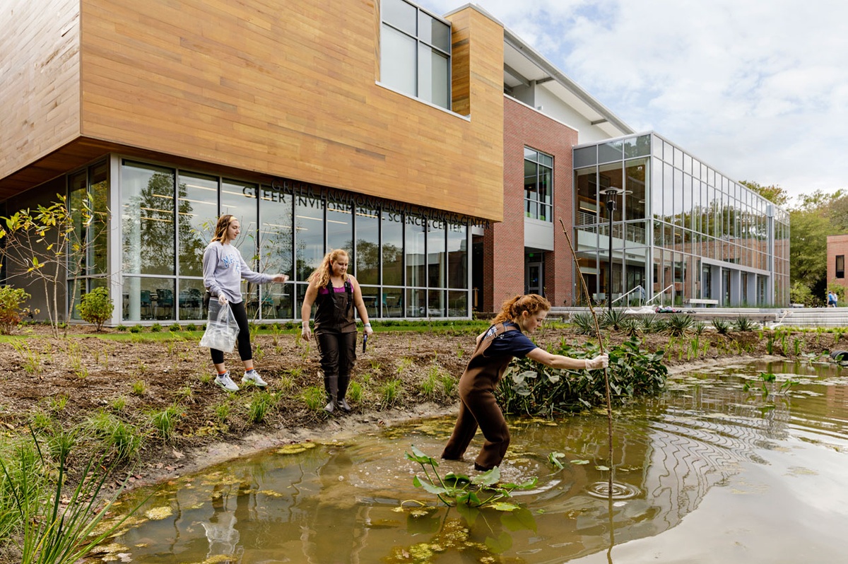 Virginia Wesleyan University - Gallery