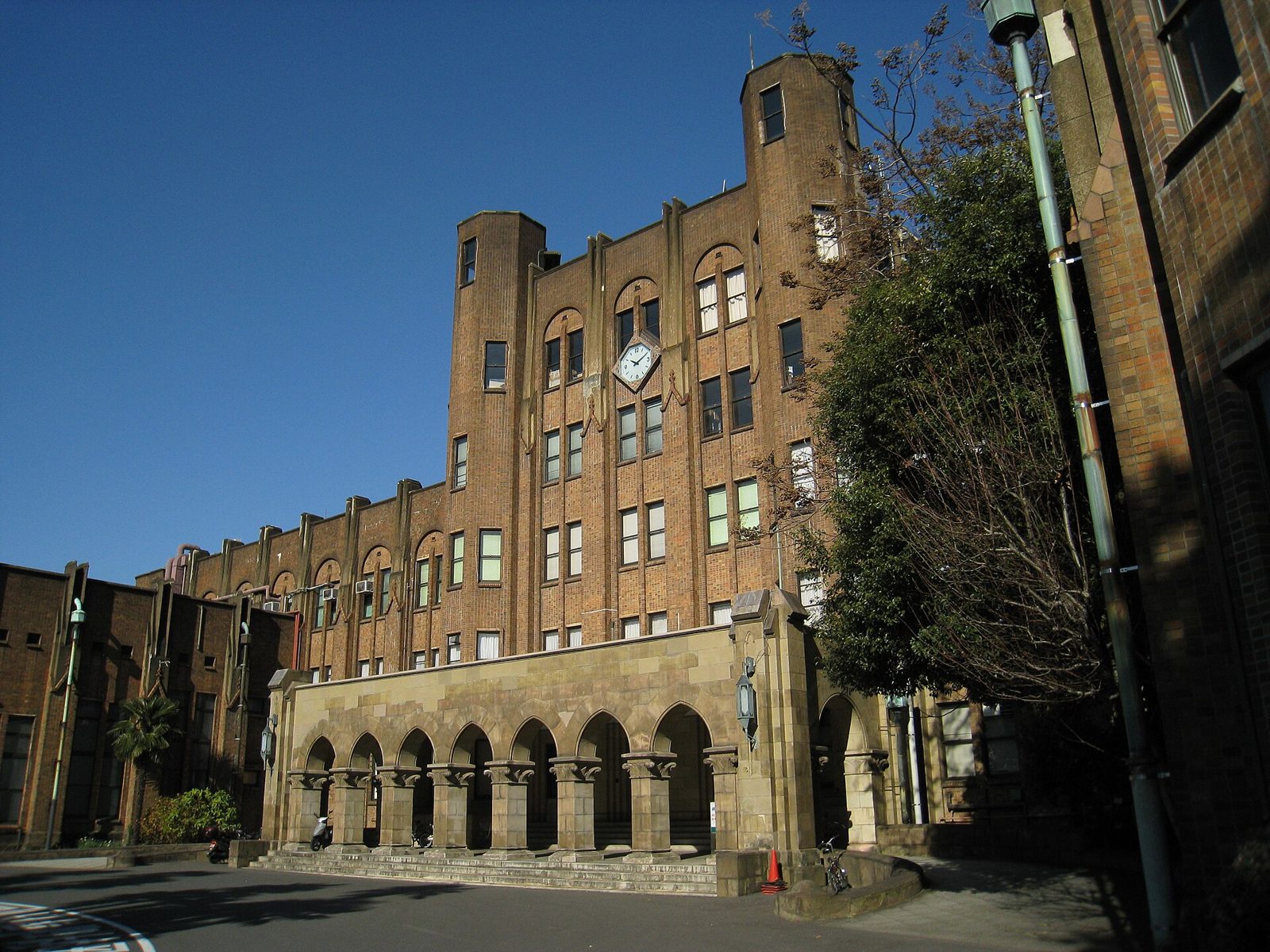 Shirokanedai Campus